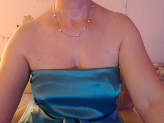 goodsnowqueen cam belle