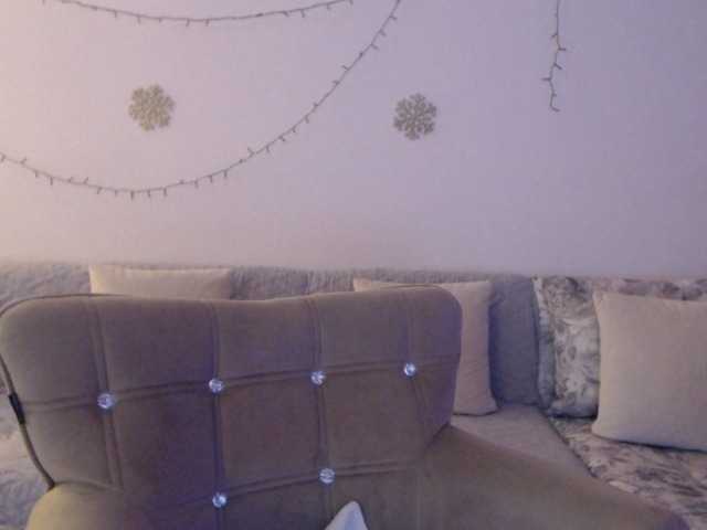 goodsnowqueen cam belle