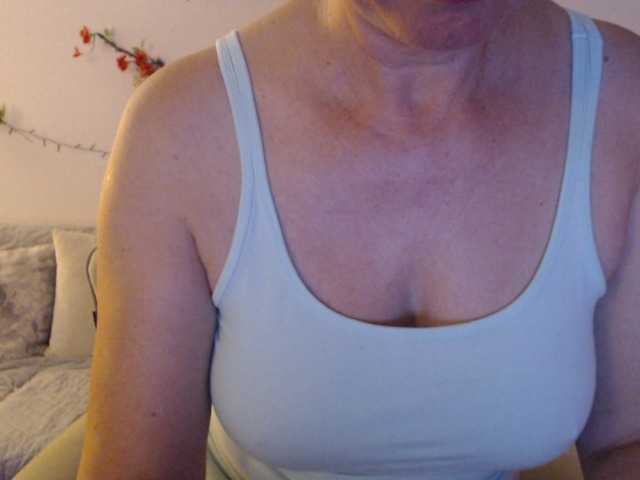 goodSnowQueen on BongaCams