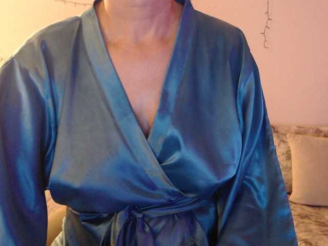 goodSnowQueen's BongaCams show and profile