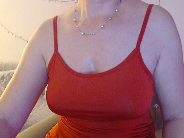 goodSnowQueen's BongaCams show and profile
