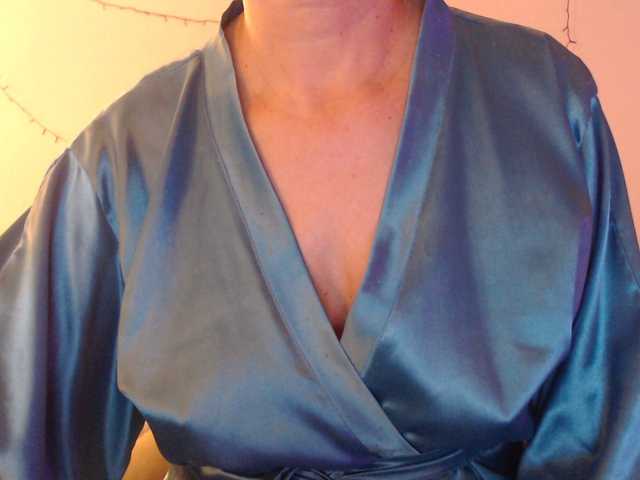 goodSnowQueen's BongaCams show and profile