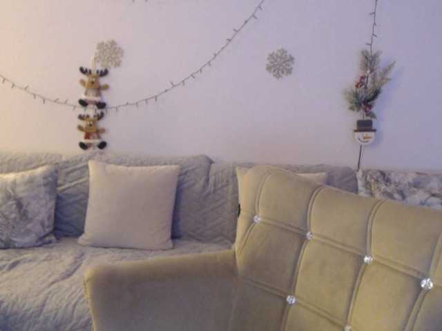 goodsnowqueen cam belle