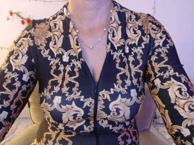  goodSnowQueen chat room