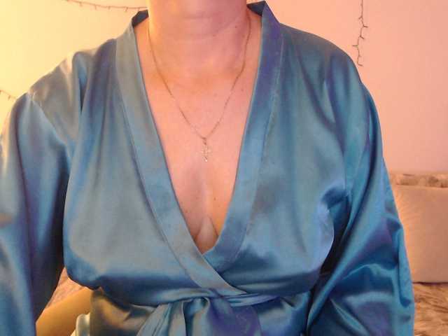  goodSnowQueen chat room