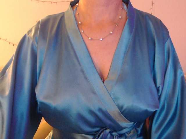 goodSnowQueen's BongaCams show and profile