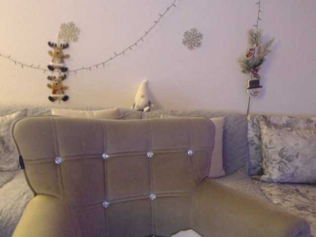 goodSnowQueen's BongaCams show and profile