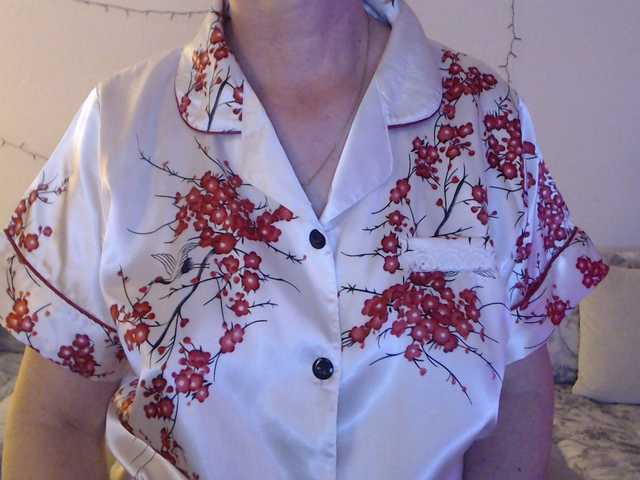 goodSnowQueen's BongaCams show and profile