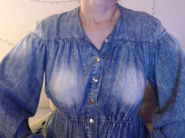 goodSnowQueen's BongaCams show and profile