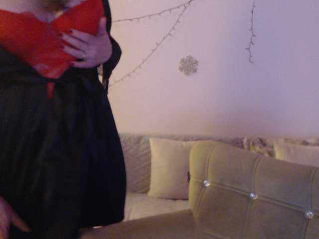 goodSnowQueen's BongaCams show and profile