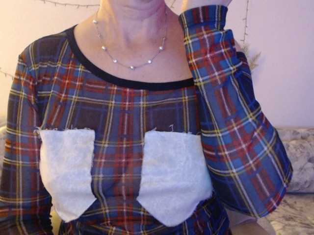 goodSnowQueen webcam