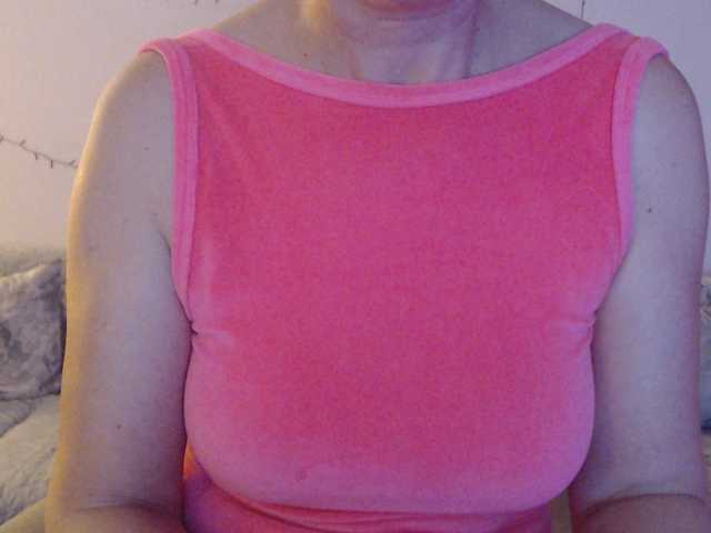 goodSnowQueen's BongaCams show and profile