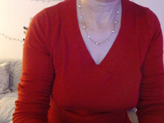 goodSnowQueen's BongaCams show and profile