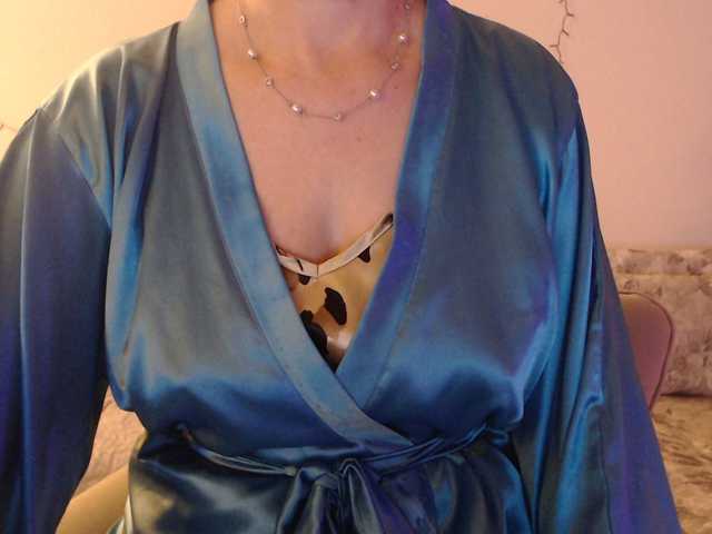 goodSnowQueen's BongaCams show and profile