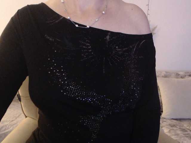 BongaCams goodSnowQueen is Freechat goodSnowQueen — I am here for you to appreciate me, don't ask for a free show.