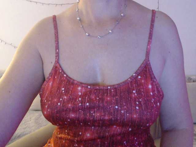 goodSnowQueen's BongaCams show and profile