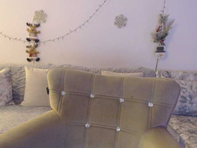 goodsnowqueen cam belle