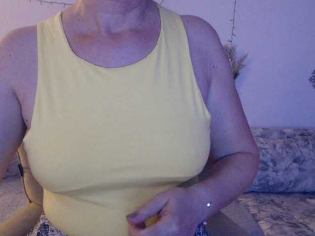 goodSnowQueen's BongaCams show and profile