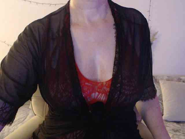 goodSnowQueen webcam