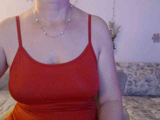 goodSnowQueen webcam