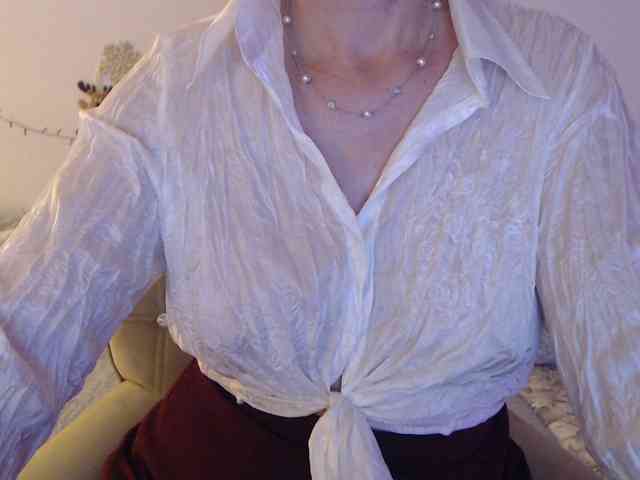 goodSnowQueen webcam