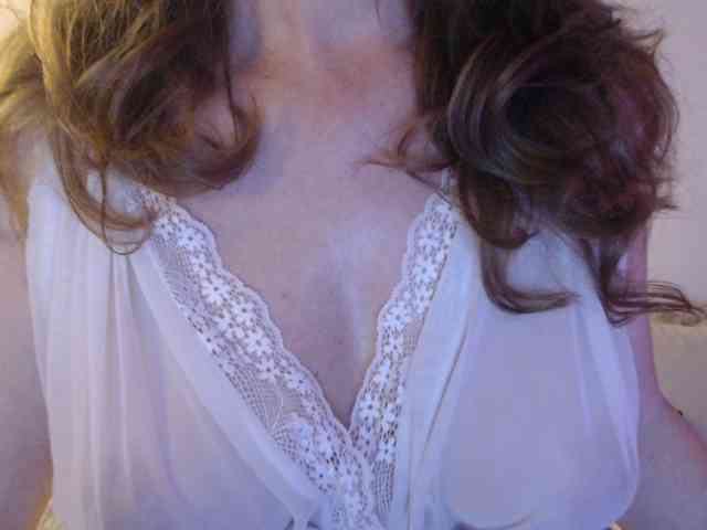 goodSnowQueen webcam