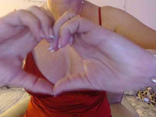 goodSnowQueen webcam