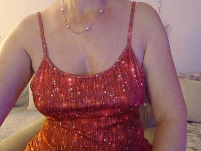 goodSnowQueen webcam