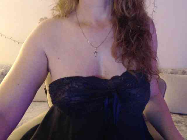 goodSnowQueen webcam