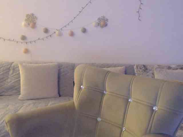 goodSnowQueen goodSnowQueen