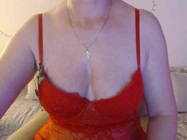 goodSnowQueen webcam