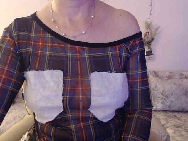 goodSnowQueen webcam