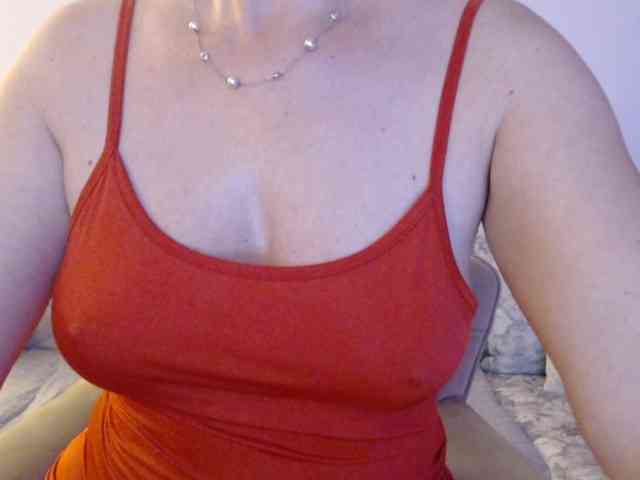 goodSnowQueen webcam