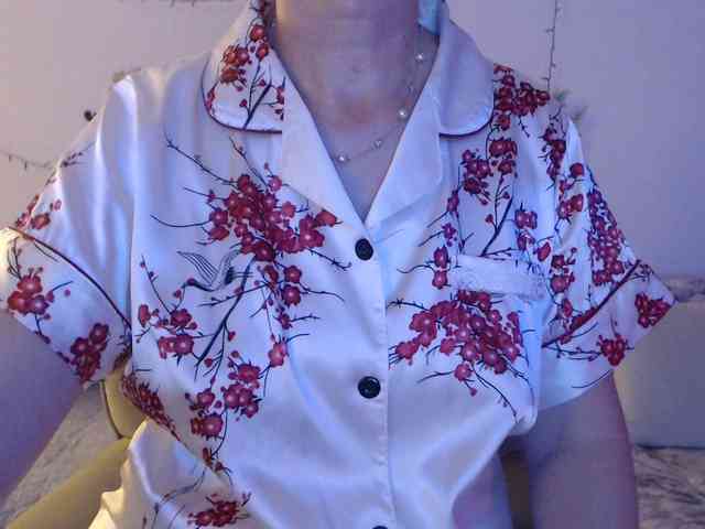 goodSnowQueen webcam