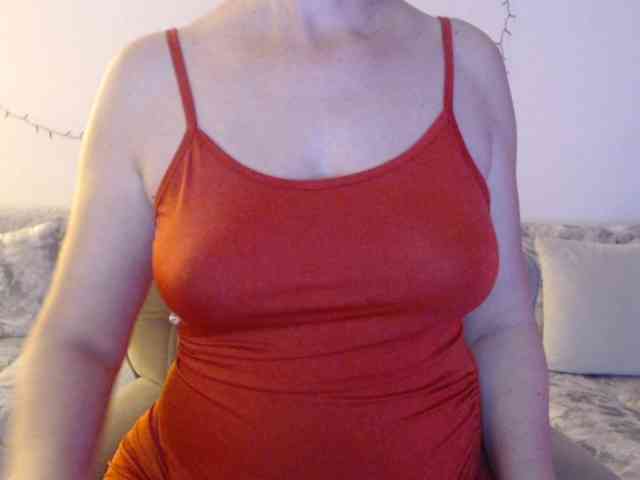 goodSnowQueen webcam