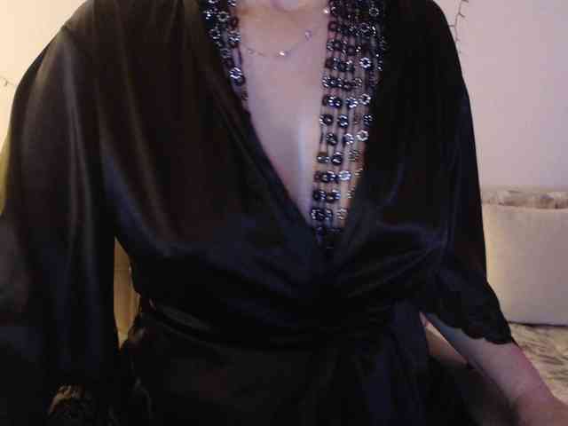 goodSnowQueen webcam