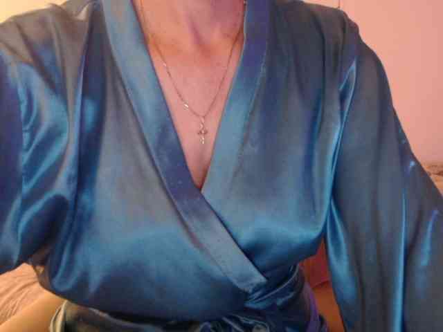 goodSnowQueen webcam