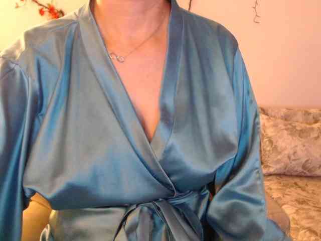 goodSnowQueen webcam