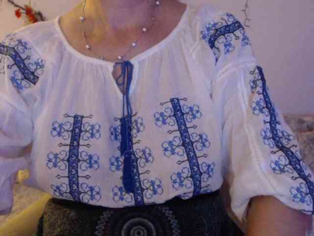 goodSnowQueen webcam