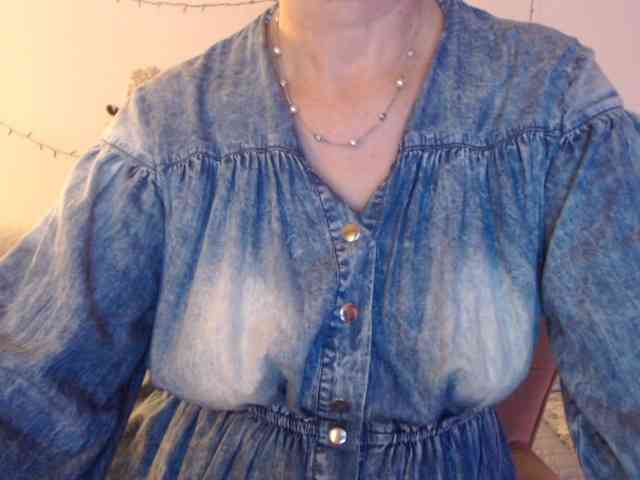 goodSnowQueen webcam