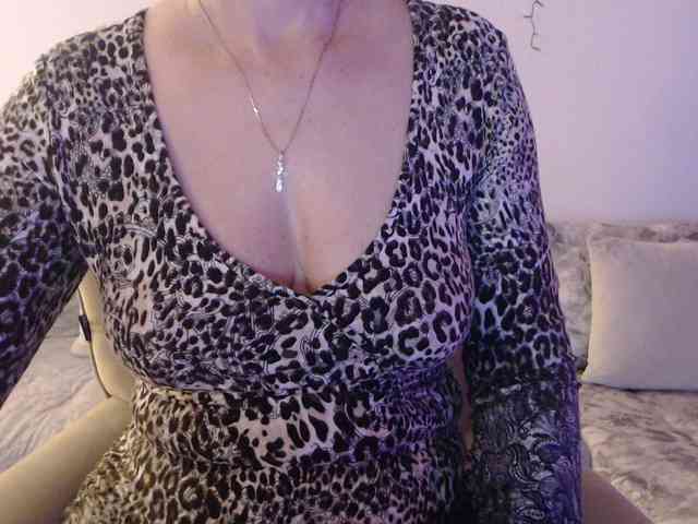 goodSnowQueen goodSnowQueen