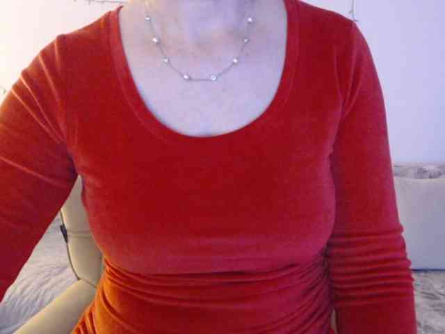 goodSnowQueen webcam