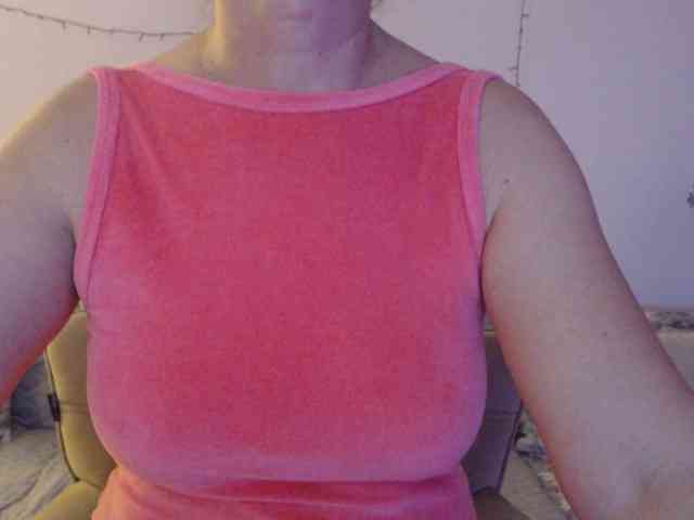 goodSnowQueen webcam