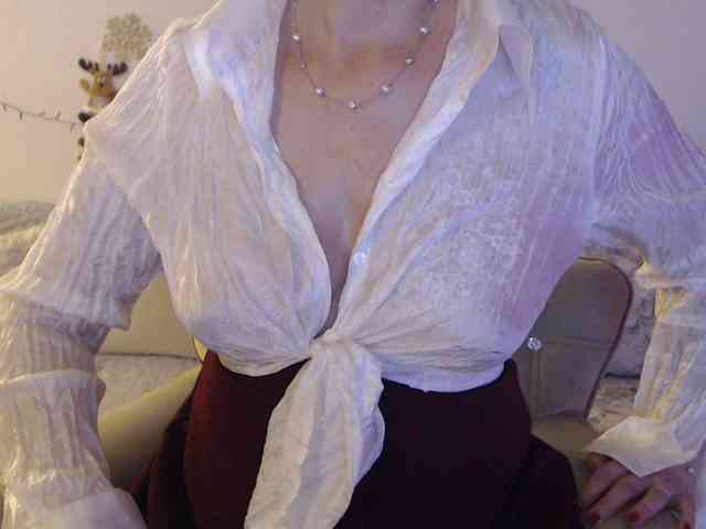 goodSnowQueen webcam