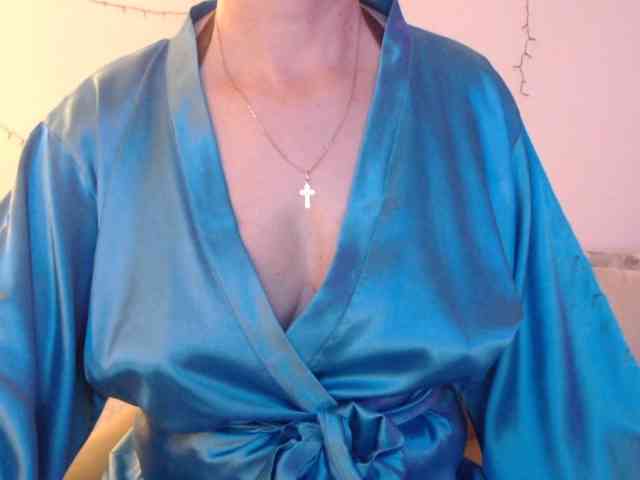 goodSnowQueen webcam