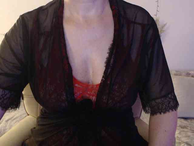 goodSnowQueen webcam