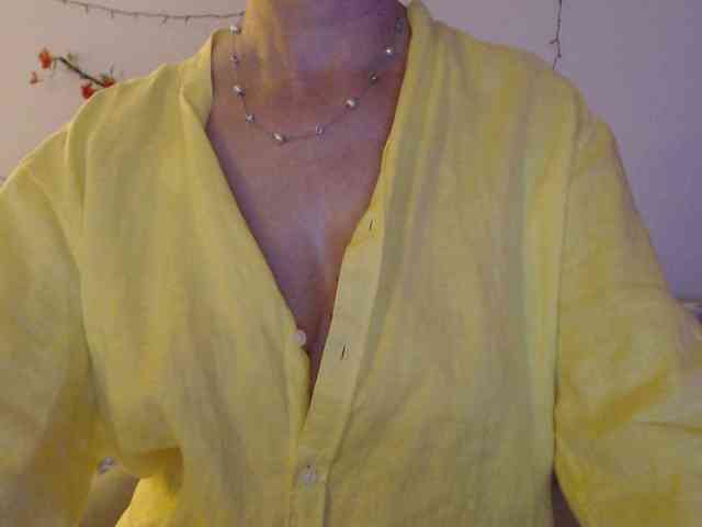 goodSnowQueen webcam