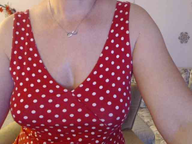 goodSnowQueen webcam