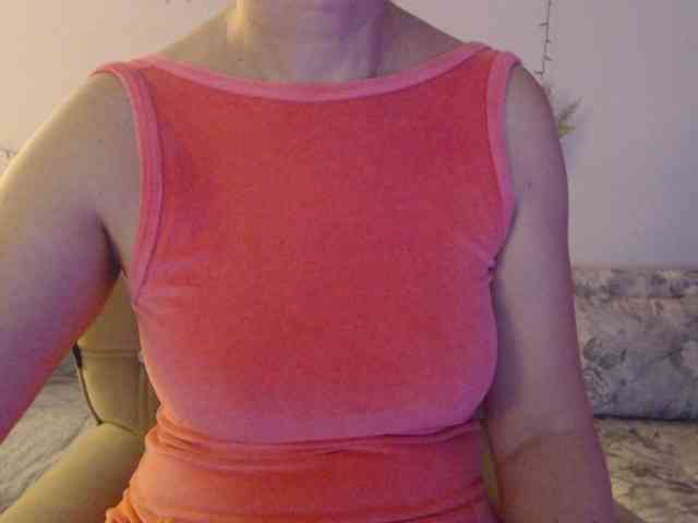 goodSnowQueen webcam