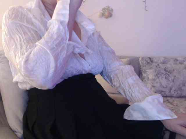 goodSnowQueen webcam